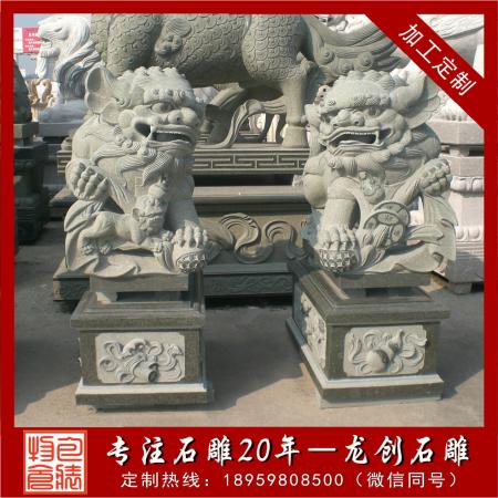 石獅子多少錢一對？取決哪些原因？龍創石雕