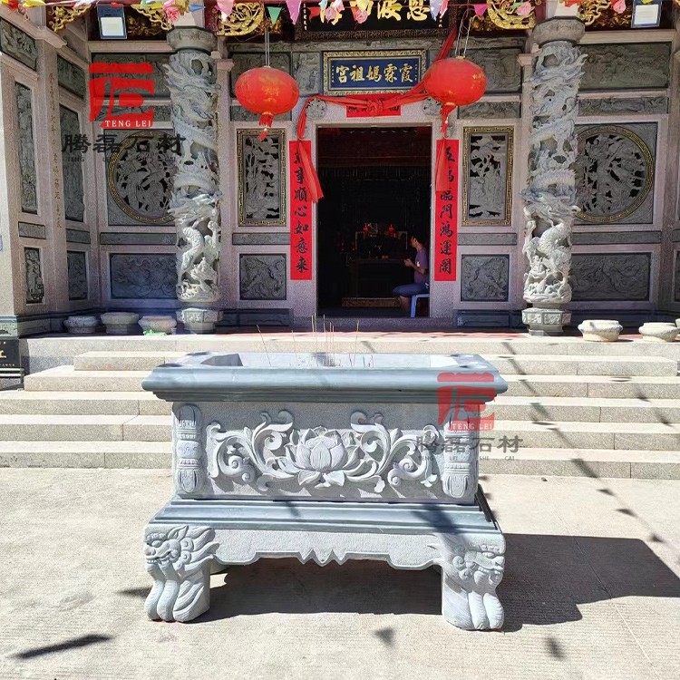 石雕供桌又稱石香案，寺廟祠堂石供臺材質與樣式介紹